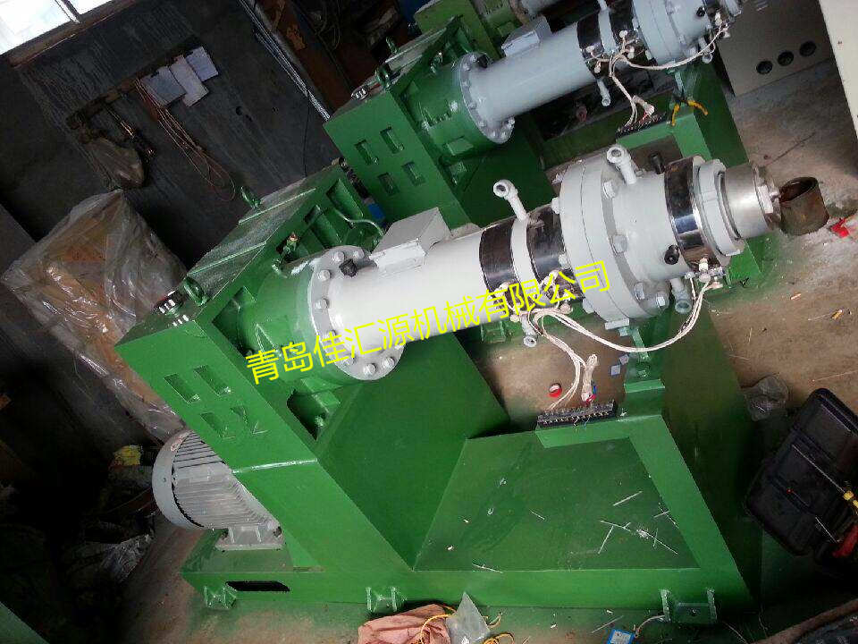 Hot Feed Extruder Machine